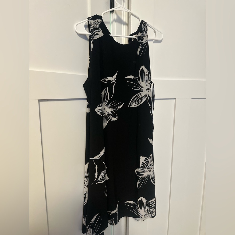 Anne Klein Black and White Floral Mini Dress